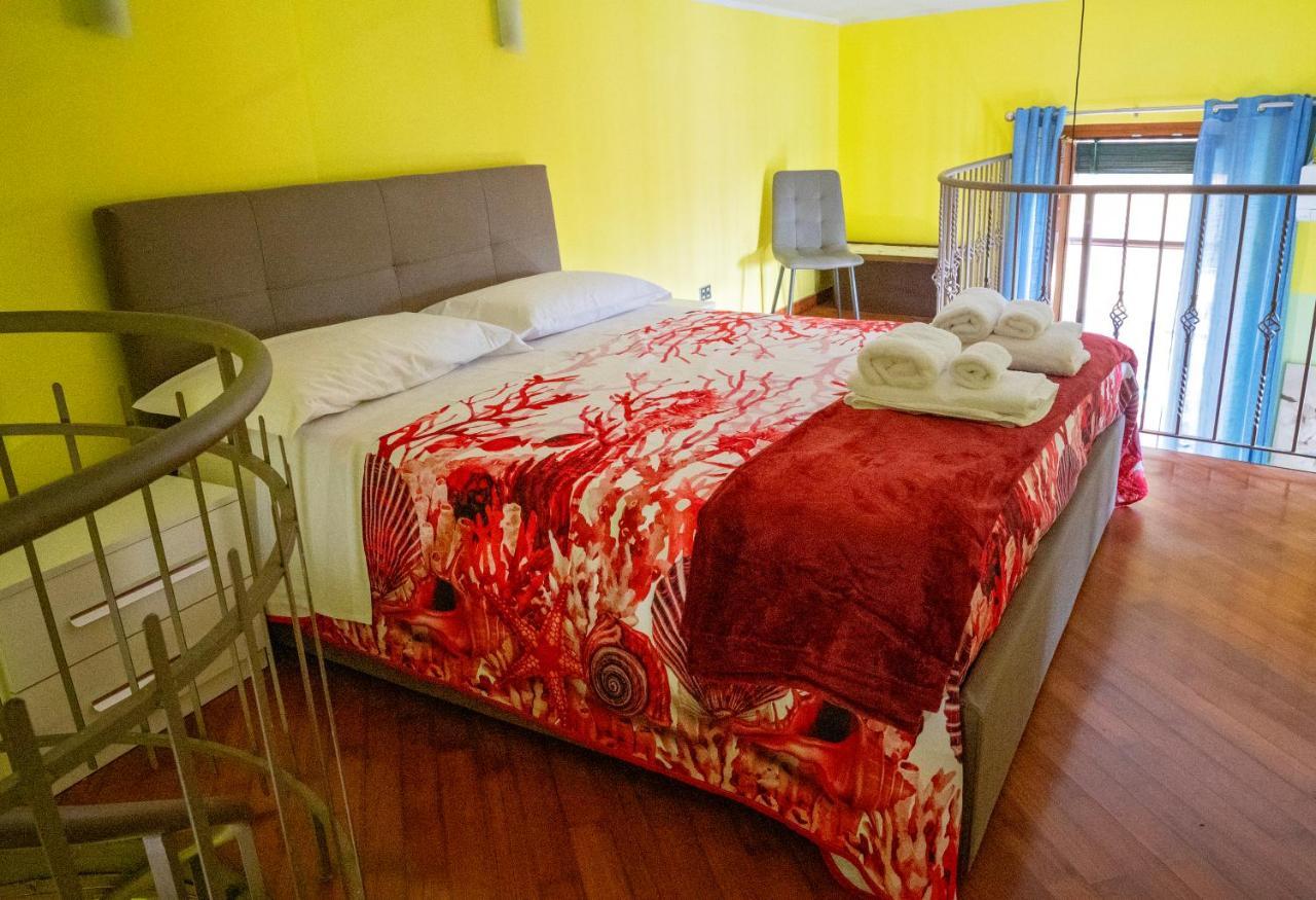 Casa "Positano" Da Ely - Salerno Centro Con Self Check-In Apartment Exterior photo