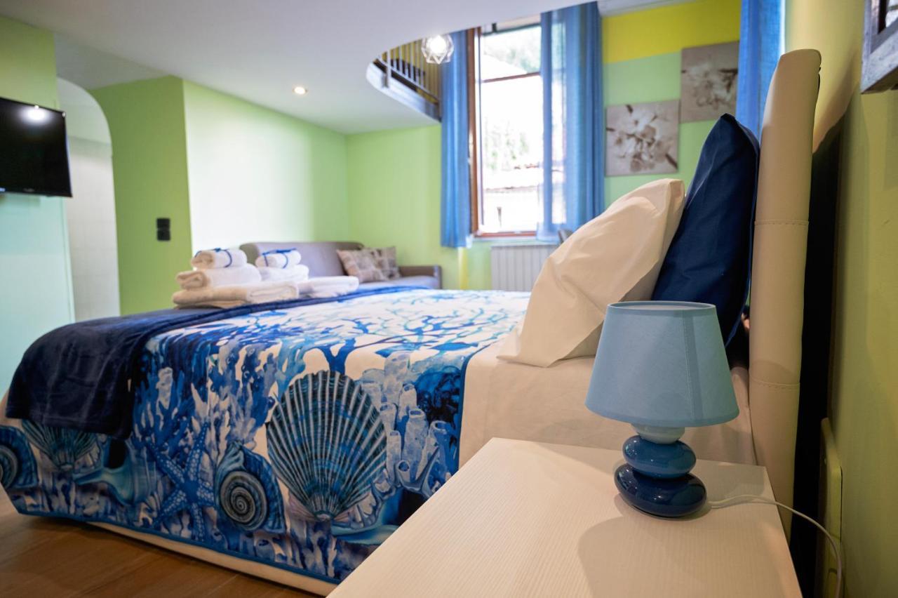 Casa "Positano" Da Ely - Salerno Centro Con Self Check-In Apartment Exterior photo