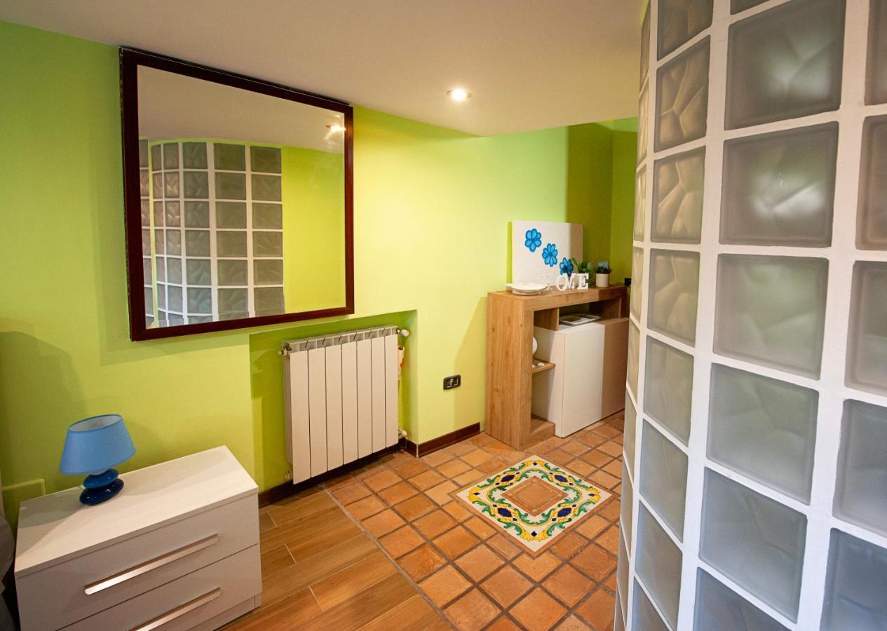 Casa "Positano" Da Ely - Salerno Centro Con Self Check-In Apartment Exterior photo
